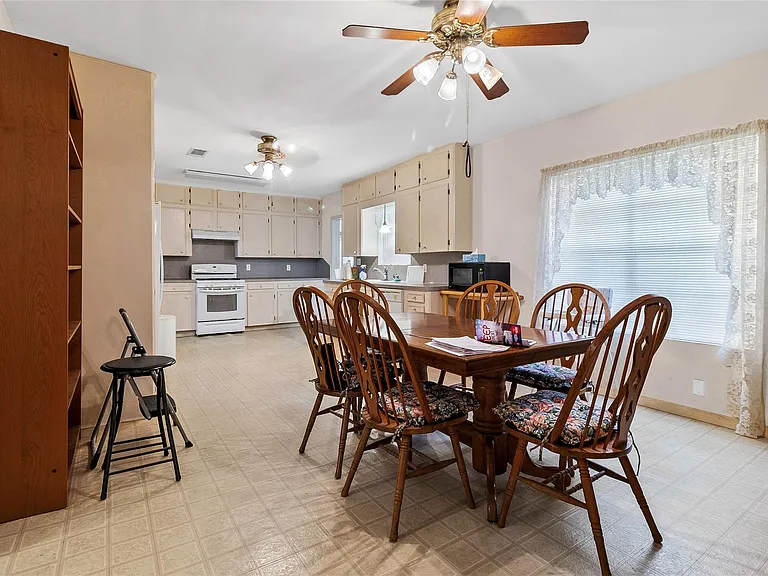 316 N Handley Ave — Photo 11
