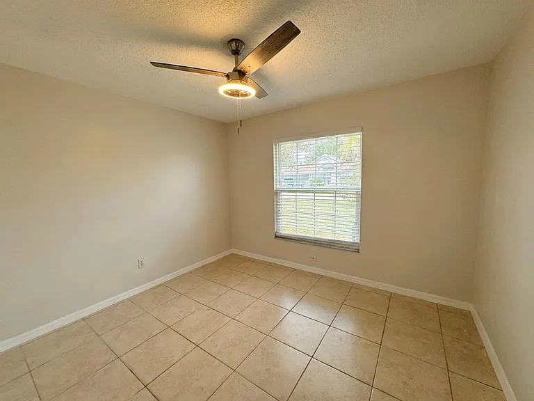 118 Springfield Pass — Photo 8