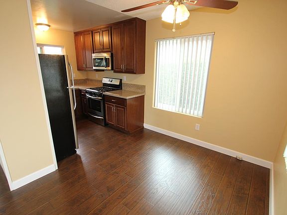 3rd image of 4075 Mississippi St APT 1