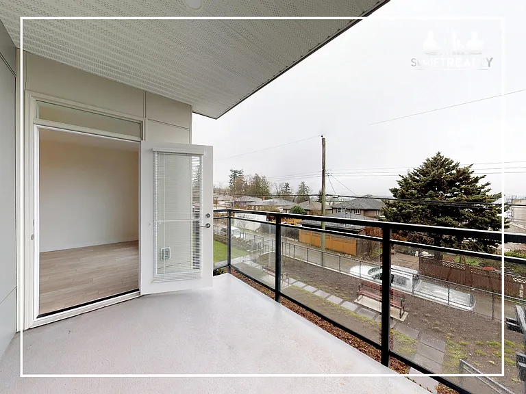 625 E 3rd St #101 — Photo 2