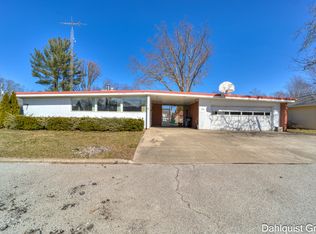622 E Sunset Dr, Muskegon, MI 49445