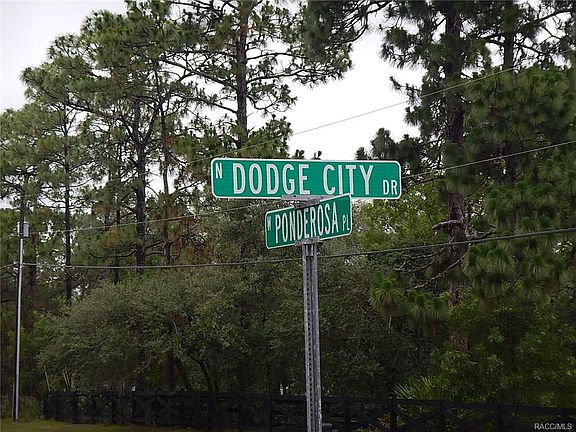 4th image of 4392 N Dodge City Dr