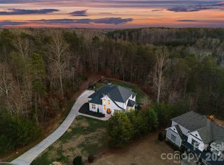 3107 James Plantation Dr, Denver, NC 28037