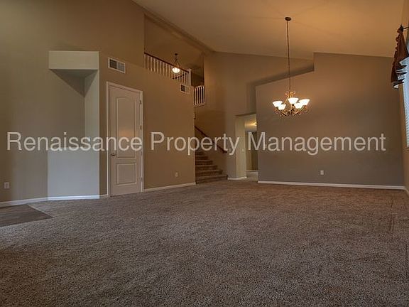4th image of 5414 Golden Gate Blvd
