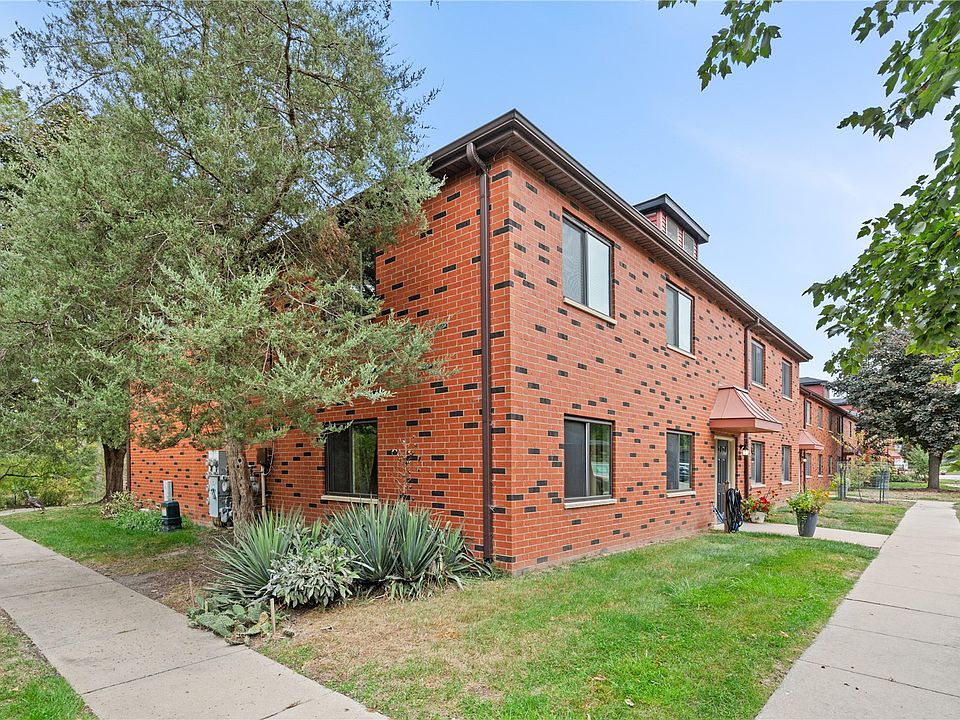 1st image of 406 Teakwood Ln NE APT 20