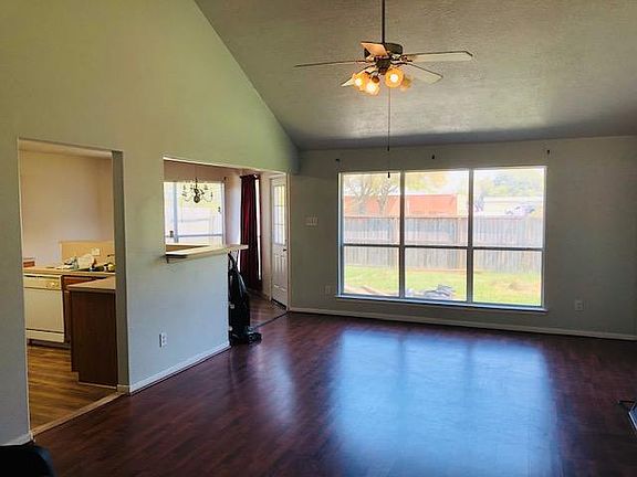 3rd image of 5399 Morgan Oak Dr