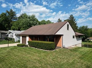 409 Warren Ave, Rockford, IL 61107