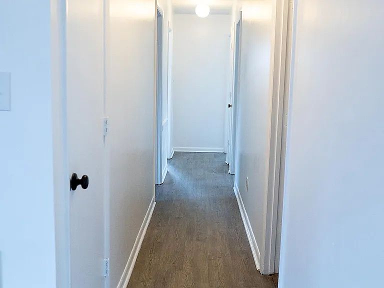 1st image of 60 Gaston St