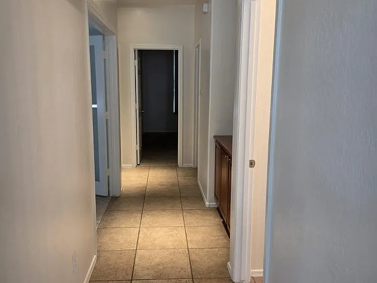 1828 E Beverly Rd — Photo 11