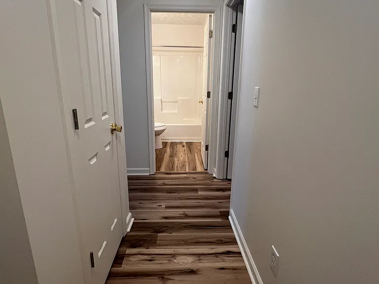 1046 Bridge Ave — Photo 21