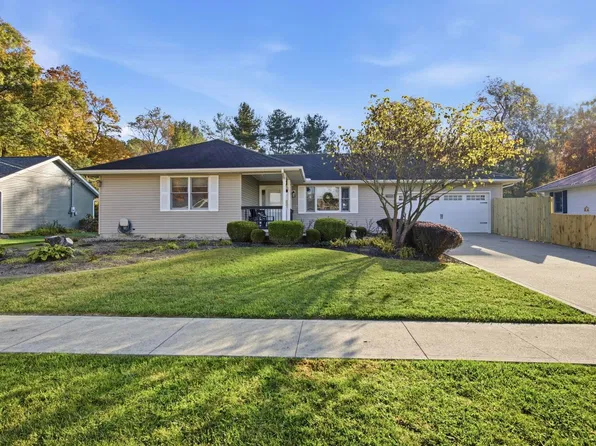 2282 Carper St, Lancaster, OH 43130