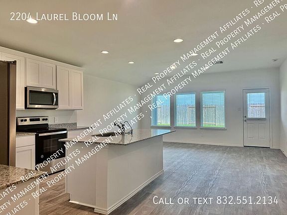 5th image of 2204 Laurel Bloom Ln