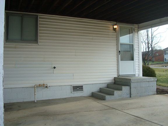 2nd image of 561 W 5th St