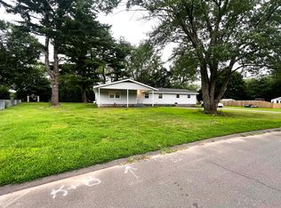 25 Troy Ln, Enfield, CT 06082