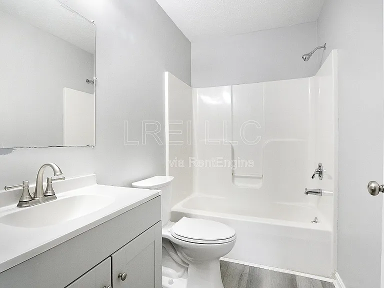 304 Keeneland Dr #2A — Photo 9