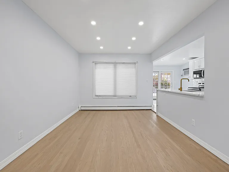 Cedarhurst St — Photo 11
