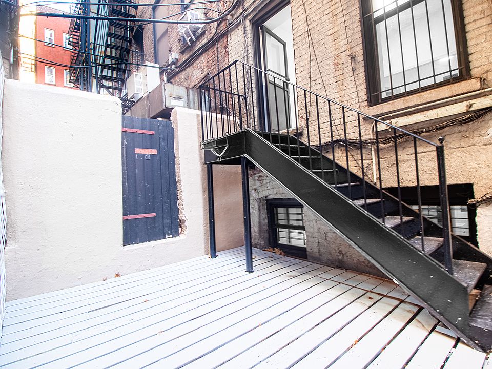 1st image of 11 Jones St APT 4