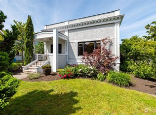 423 N 6th St, Mount Vernon, WA