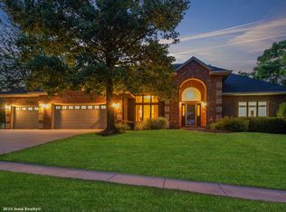 5505 Little Leaf Trl, West Des Moines, IA 50266