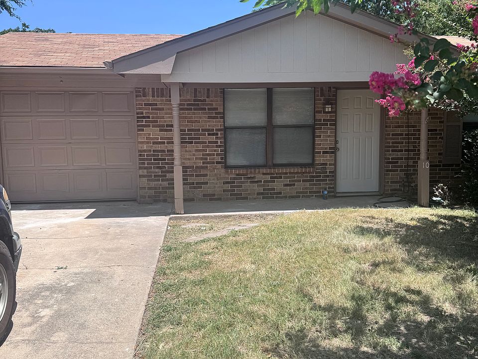 1st image of 10 Cole Cir