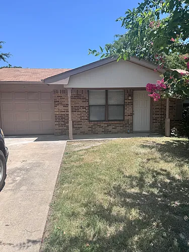 10 Cole Cir Photo 1