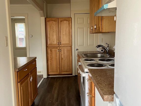 4th image of 1135 Willow St