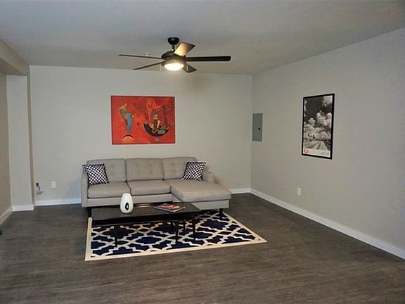 2nd image of 600 NW 32nd St #Phoenix 9