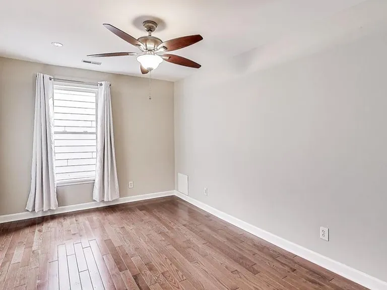 212 Elm St NW #1/2 — Photo 7