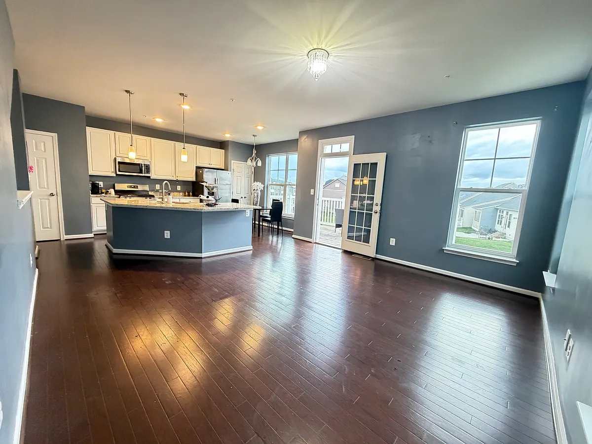 Building Photo - 5914 Krantz Dr