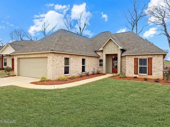 206 Birch Ln, Canton, MS 39046