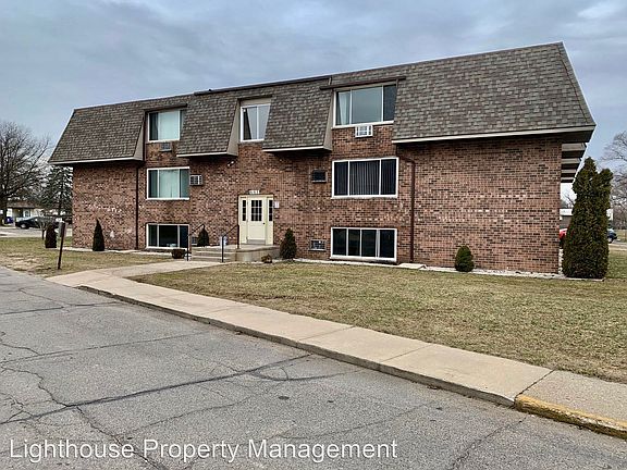 2nd image of 642 36th St SW #202