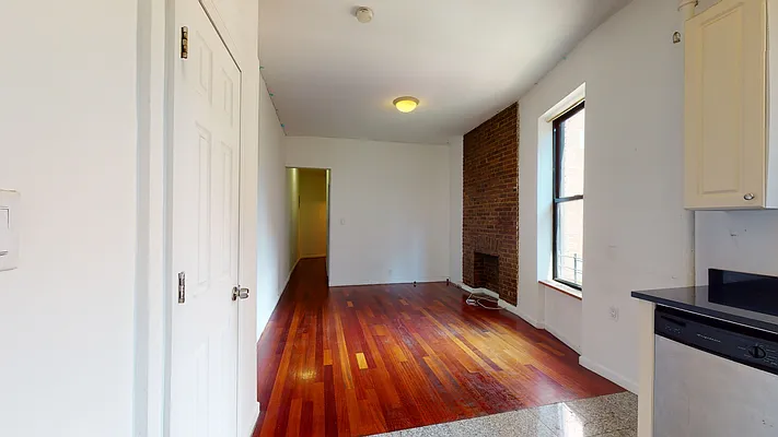 Rented by Bond New York | media 4