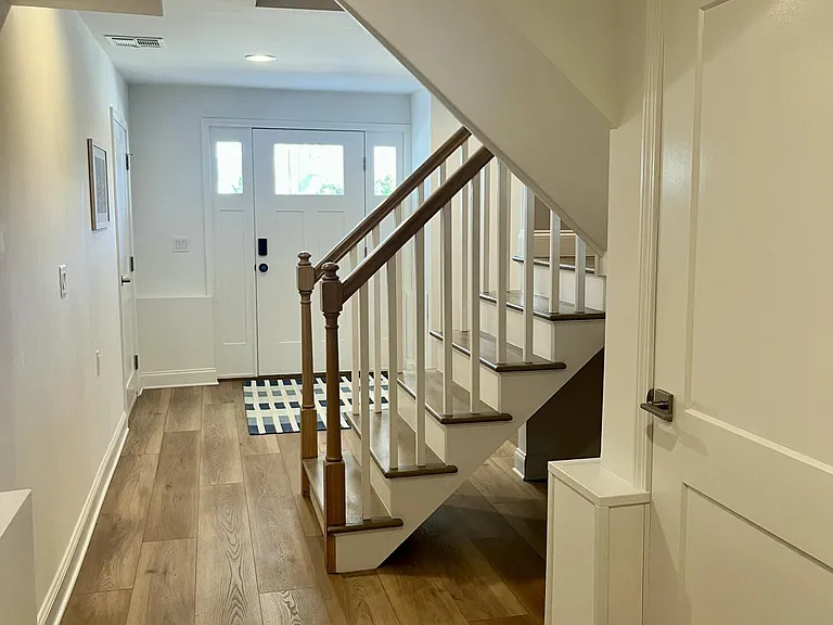 127 Dewey Dr — Photo 5