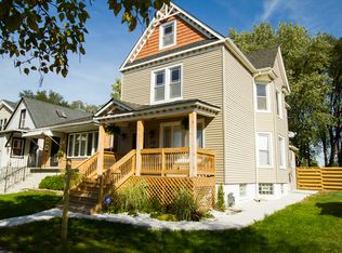 10215 S Beverly Ave, Chicago, IL 60643
