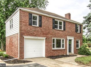1713 Chatham Rd, Camp Hill, PA 17011