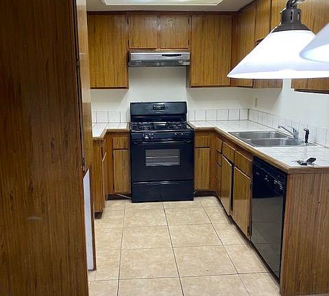 5th image of 2118 Abrazo Dr