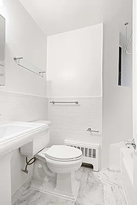 Rented by Cooper & Cooper Real Estate | media 7