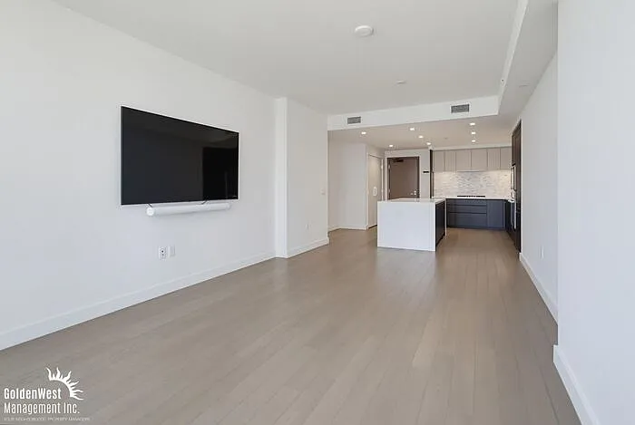 1388 Kettner Blvd #2409 — Photo 4