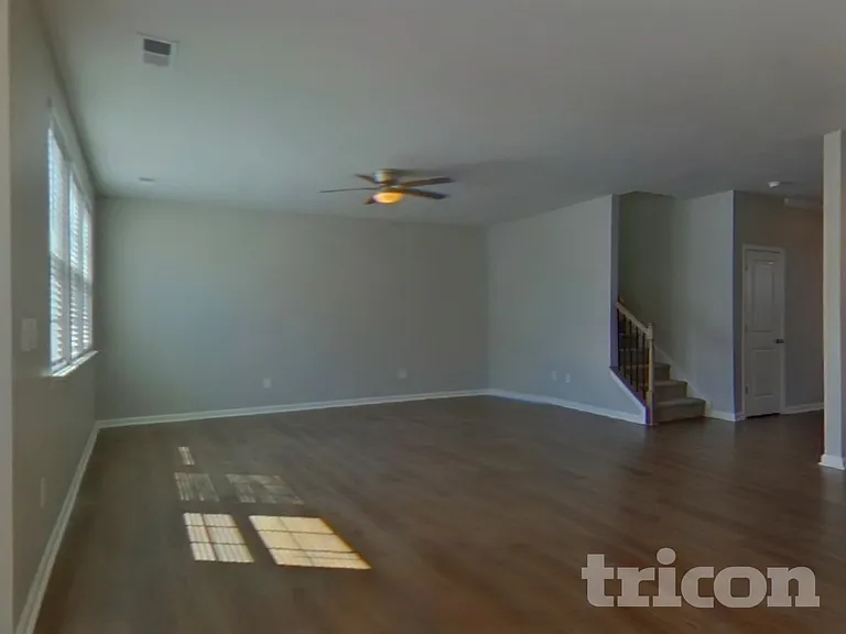 108 Fennec Dr — Photo 2
