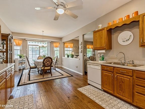 4th image of 180 Enfield Ln