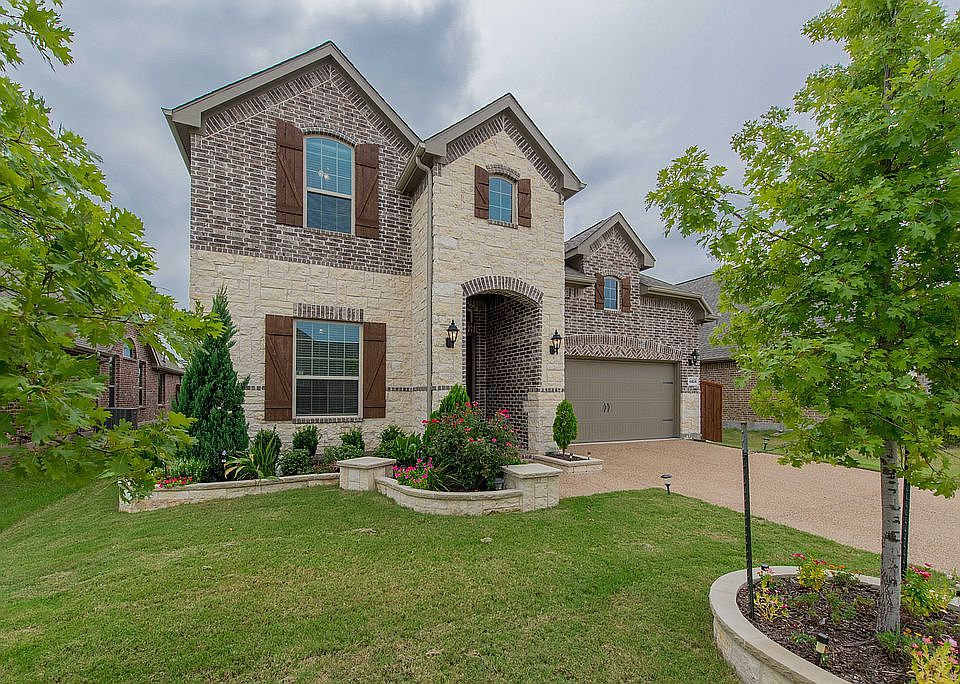 1st image of 4404 Overton Dr