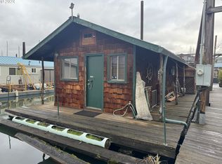 229 N Bridgeton Rd, Portland, OR 97217