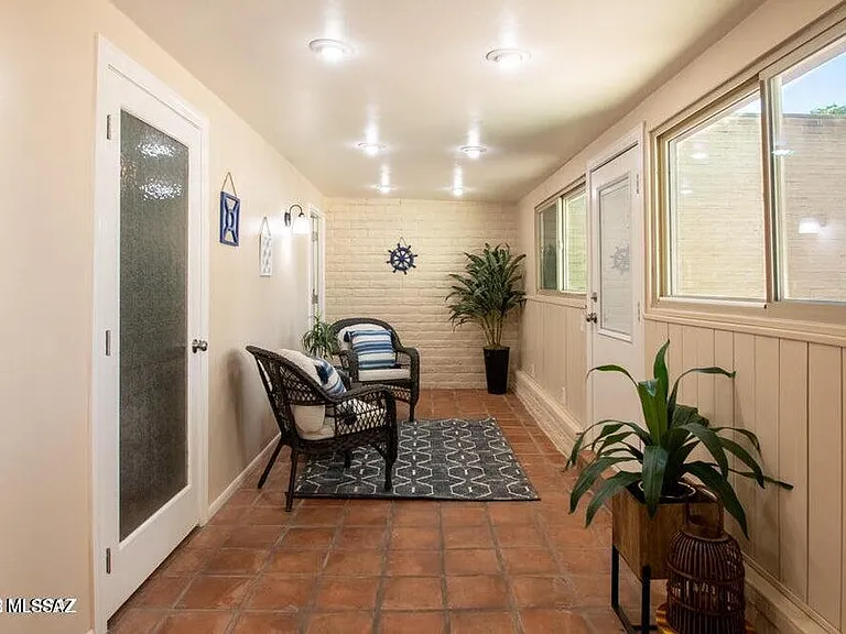 9155 E Broadway Blvd #B — Photo 7