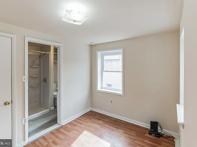 1305 N Lawrence St #1 — Photo 8
