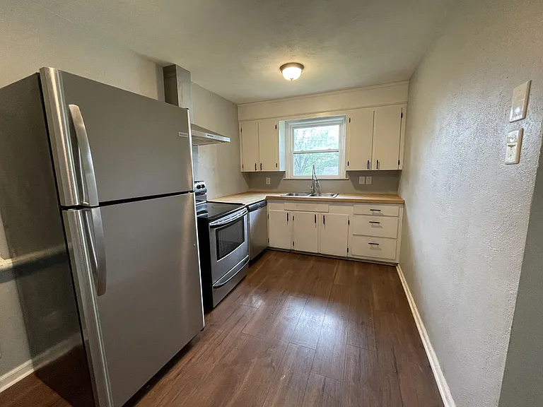 305 George St #A — Photo 4