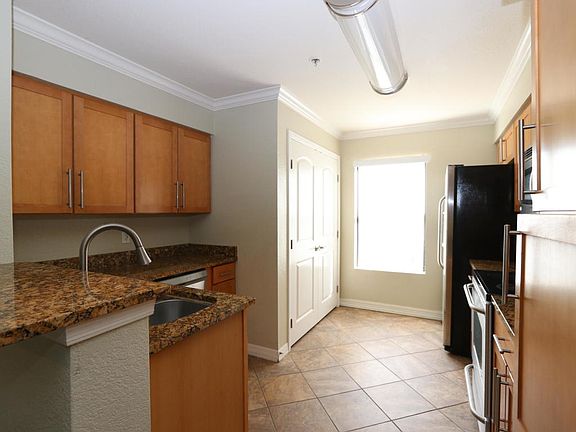 3rd image of 2025 E Campbell Ave APT 102