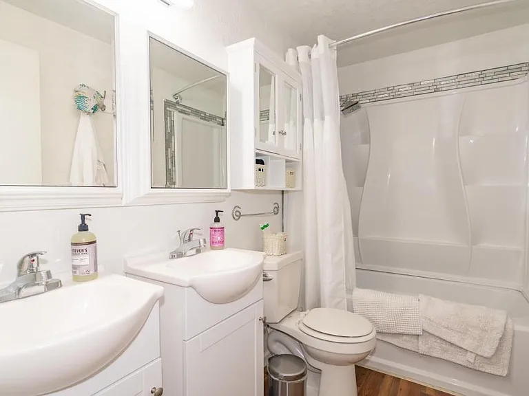 1309 Maple Leaf Ct — Photo 23