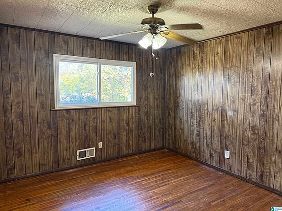 3rd image of 920 39th St