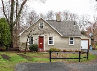 49 Taylor St, East Longmeadow, MA 01028