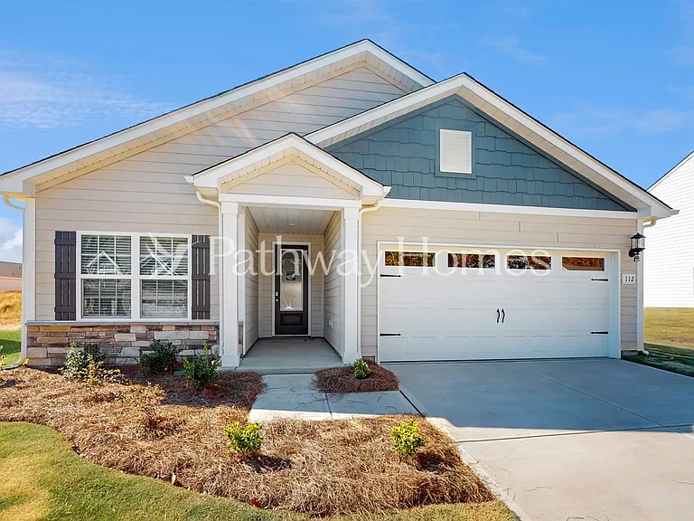 112 S Sina St — Photo 1